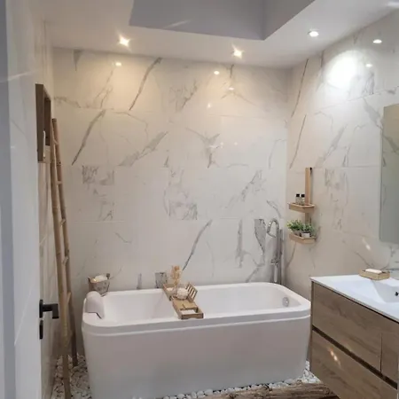 Magnifique Piscine Jacuzzi Prive Saint-Feliu-d'Avall